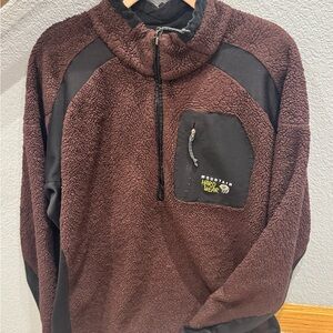 Mountain Hardwear Men's Brown Sweater